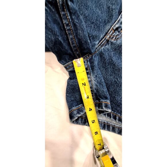 Vintage Girls Womens Levi's High Waist Jean Shorts Classic Blue Red Tab Sz 9 Jr. - Picture 10 of 11